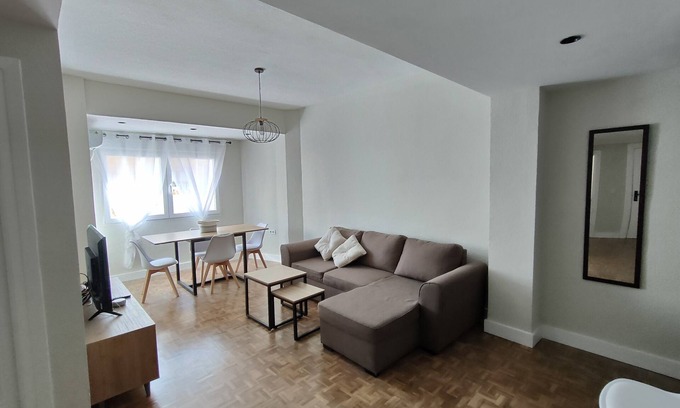 Granada City Center Apartamento | Céntrico apartamento familiar inteligente