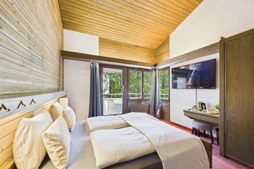 Saas-Fee Hotel | Central suite to stay for two experience SaasFee
