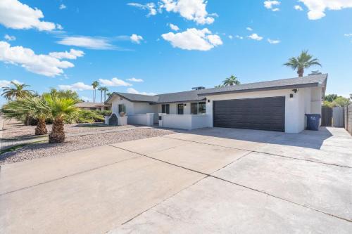 Evergreen Apartamento | Central Tempe Gem Mural Art Garage Near Freeway