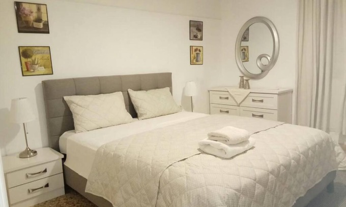 Peiraiki Apartamento | CENTRAL TOWN HOUSE 60m2*