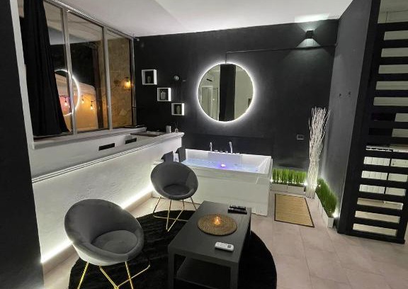 Municipio 4 Apartamento | Central Wellness Suite