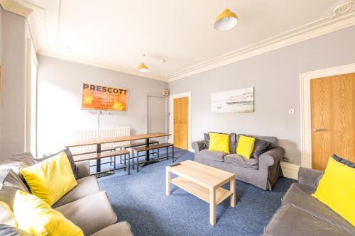 Cotham Apartamento | Centralised 9 Bedroom Flat By Prescott Apartments