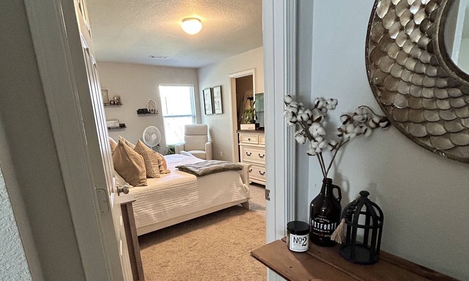 Maumelle Casa | Centralized home in new neighborhood w/ fenced in yard, covered patio, & more!