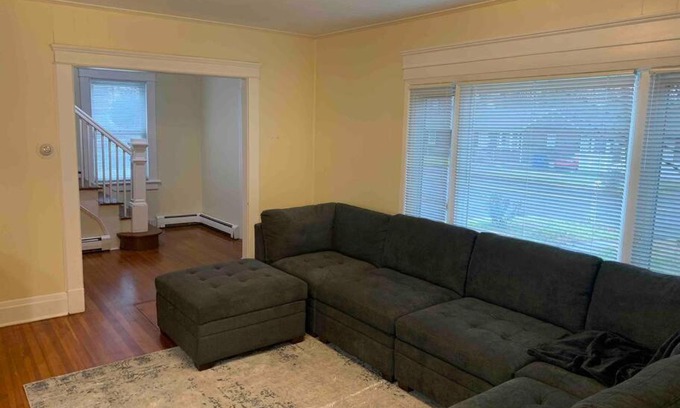 Danbury Casa | Centrally Close to West-Conn and Danbury Hospital