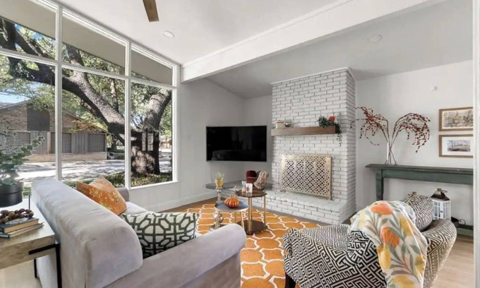 North Dallas Casa | Centrally located 3 bedroom luxury retreat