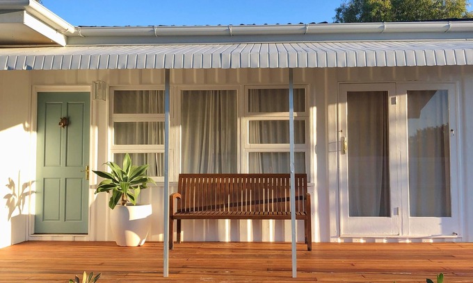 Bargara Casa | Centrally located "Bargara Beach Cottage"