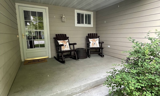 Hamilton Casa | Centrally located in Hamilton, the heart of the Bitterroot Valley