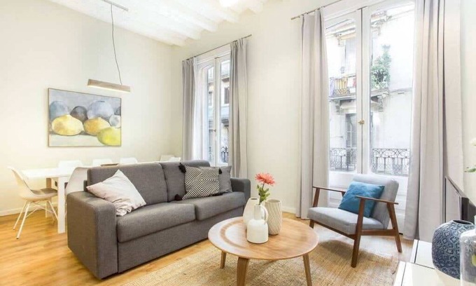 El Raval Apartamento | Centric 4bedroom with terrace in Las Ramblas