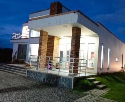 Sesquile Casa | Centro Recreativo Las Palmeras