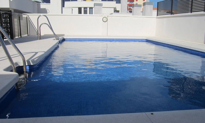 El Ejido Apartamento | CENTRO, piscina, garaje gratis, piscina, playa, terraza solarium, wifi gratis.