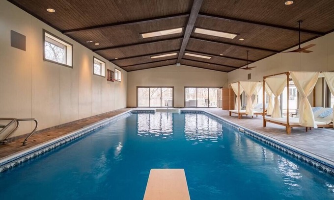 Rockford Casa | Cerro Vista Estate/Indoor Pool/Hot Tub/Game Room