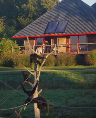 Hermival-les-Vaux Otro | Cerza Safari Lodge
