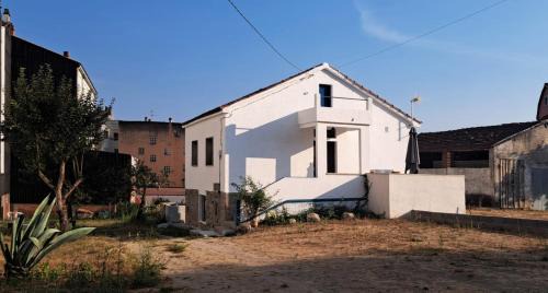 Chantada Casa | Cesarina Urban Rural House