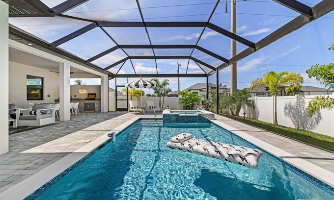 Pelican Apartamento | CF(JEN) - 1923 SW 27th Terrace (3B+D)