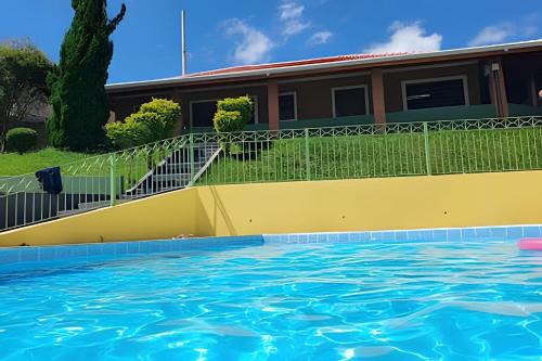 Bom Jesus dos Perdoes Casa | Chácara com piscina aquecida- Perdões