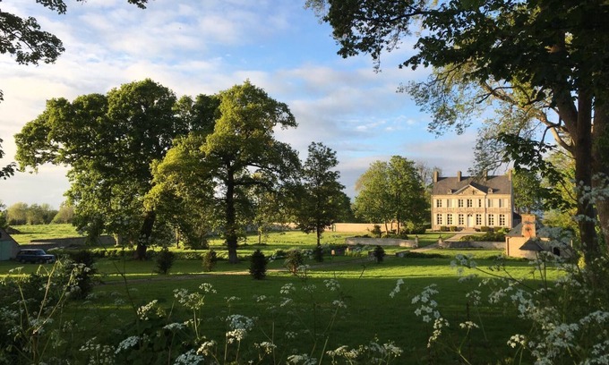 Saint-Germain-de-Varreville Otro | Château de Gourmont: Estancia de ensueño en un castillo normando con 4 habitacio
