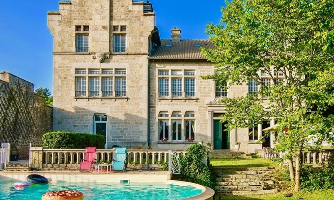 Montfaucon-en-Velay Casa | NUEVO chateau familiar RENOVADO 100% PRIVADO + PARQUE + PISCINA CLIMATIZADA - SÍ bebés