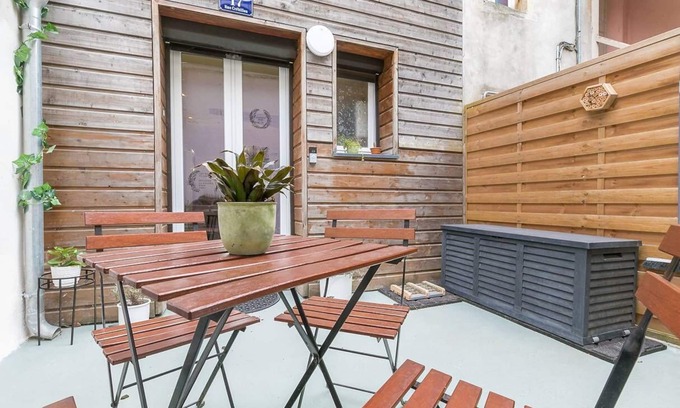 Faubourg-Raines Apartamento | Château Biek- Appartement avec terrasse au centre ville- SR Loc