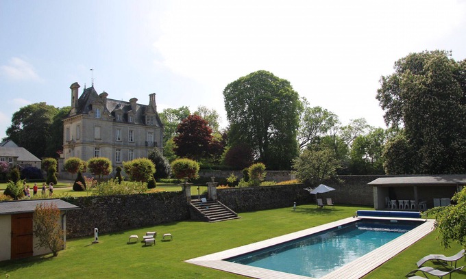 Mosles Casa | Chateau francés Delightful 1870 con Piscina Climatizada