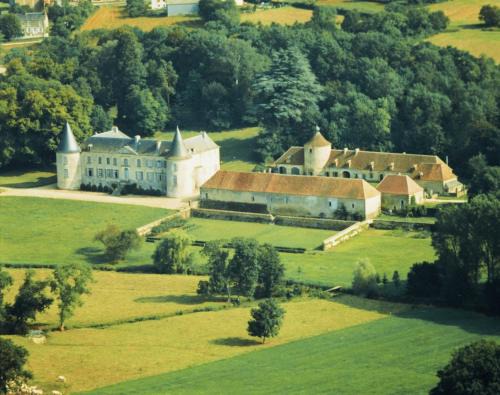 Sens-Beaujeu Cama Y Desayuno | Château de Beaujeu