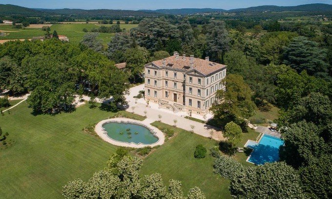 Sabran Hotel | Château de Montcaud