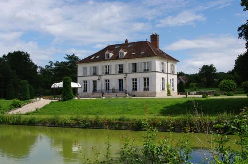 Pommeuse Cama Y Desayuno | Château de Pommeuse