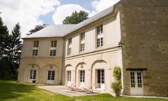 Tilly-sur-Seulles Otro | Château de Tilly