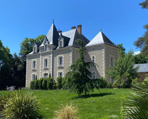 Mouchamps Cama Y Desayuno | Château des Cèdres