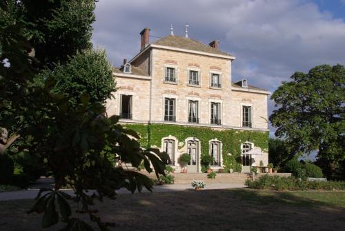 Guereins Cama Y Desayuno | Château des Charmes