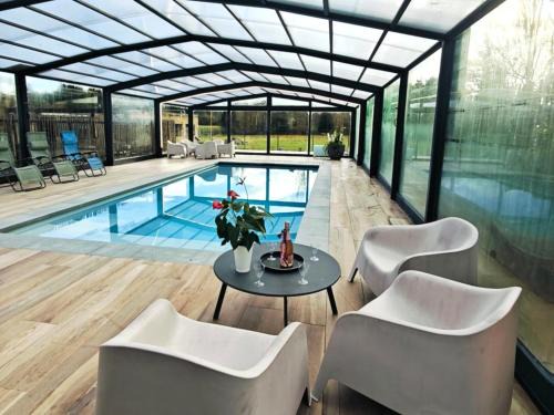 Beauraing Casa | Château-ferme de Pondrome