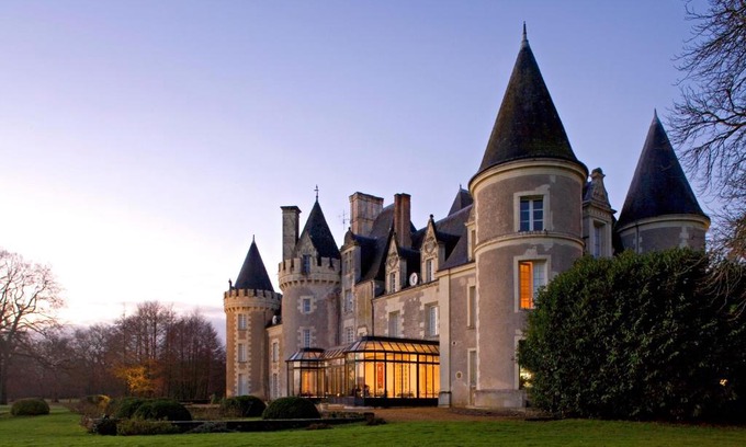 Courcelles-de-Touraine Hotel | Château Golf des Sept Tours