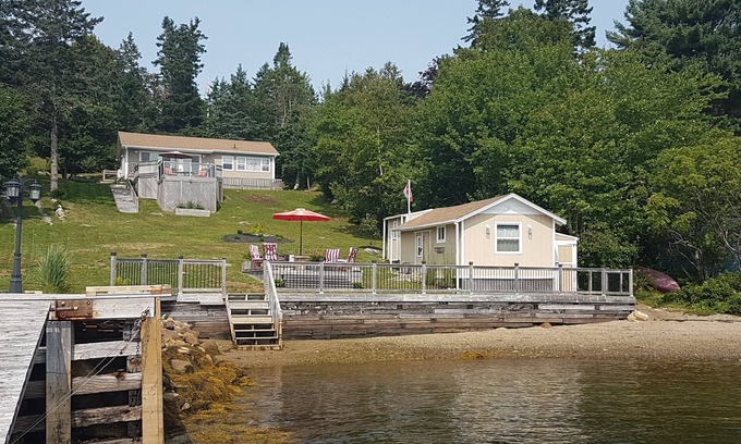 Masons Point Cabaña | Charming 3-bedroom cottage in lovely Head Of St Margarets Bay with AC, WiFi