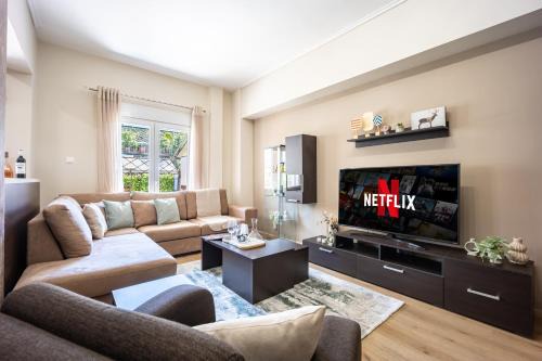 Athens City Centre Apartamento | ChabbyNChill - Cozy 1BR with Spacious Balcony