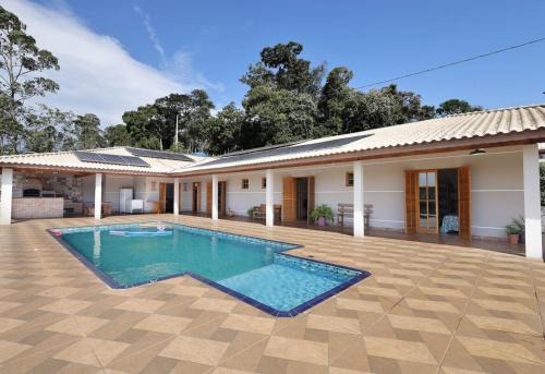 Ibiuna Casa | Chacara com piscina, churrasq e WiFi, pet friendly
