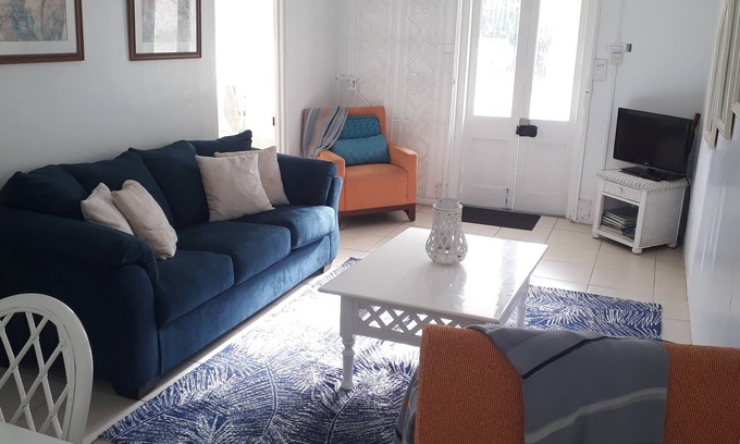 Maxwell Casa | CHADVILLE BEACH HOUSE BARBADOS (EL MÁS VENDIDO)