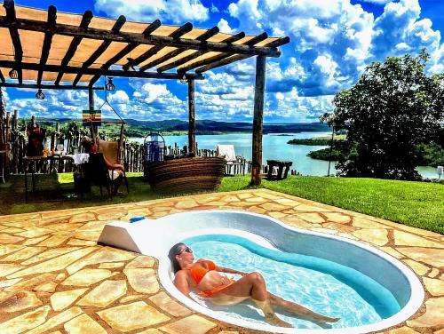 Alexania Casa | Chalé Mirante, piscina, cachoeira, lago e vista espetacular