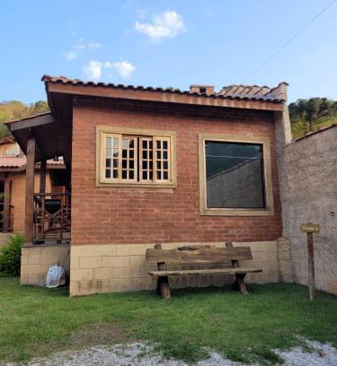 Santo Antonio do Pinhal Chalet De Esquí | Chalés das cerejeiras