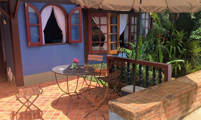 Nogueira Casa | Chale Azul - Serra - Nogueira - Calembe - Petrópolis RJ -