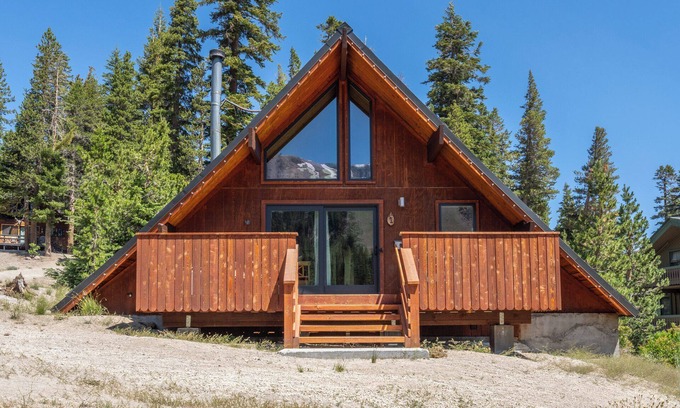 Mammoth Lakes Chalet De Esquí | Encantador Ski In / Ski Out a pasos del Main Lodge y Mtn Bike Center