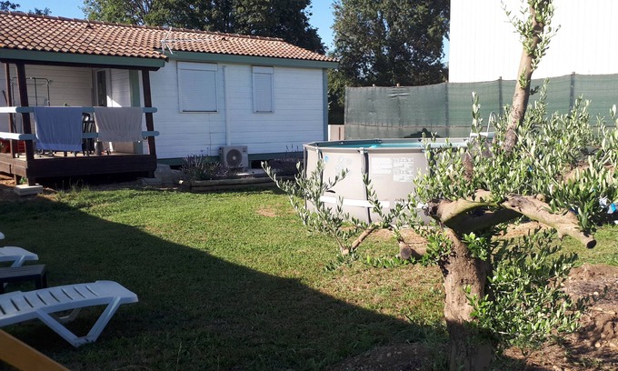 Salon-de-Provence Chalet De Esquí | Chalet 1 independent at the foot of the Alpilles
