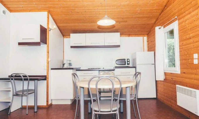 Monclar-de-Quercy Chalet De Esquí | Chalet 3 étoiles - Piscine - eebbic