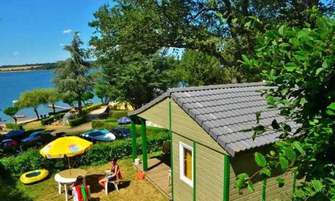 Salles-Curan Chalet De Esquí | Chalet 4 étoiles - Piscine - eecfcf
