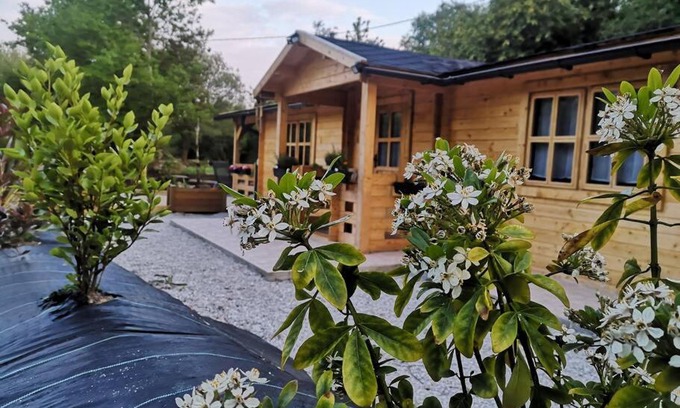 Cast Chalet De Esquí | chalet 5/6 pers à 15 minutes des plages et baie de Douarnenez