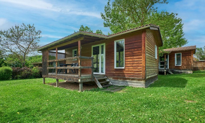 Mens Chalet De Esquí | Chalet "5 Personnes 303" con piscina compartida y terraza privada