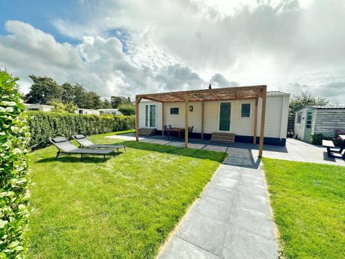 Sint Maarten Chalet De Esquí | Chalet 539 op Recreatiepark De Wielen