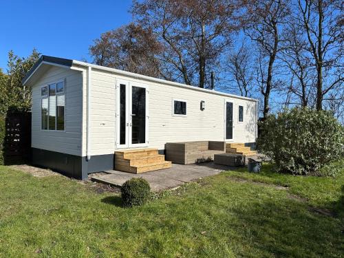 Sint Maarten Chalet De Esquí | Chalet 550 op Recreatiepark de Wielen