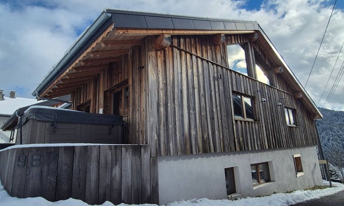 Les Gets Chalet De Esquí | Chalet Abeille, quality chalet, minutes to Les gets -Sleeps 12