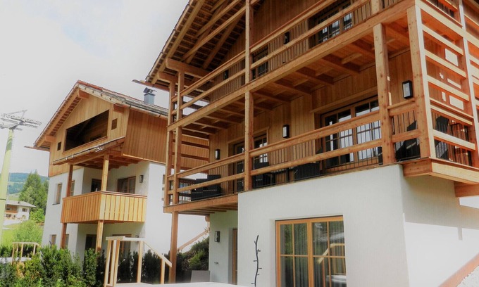 Mareo Chalet De Esquí | Chalet Abete Rosso rediscovering the love of nature