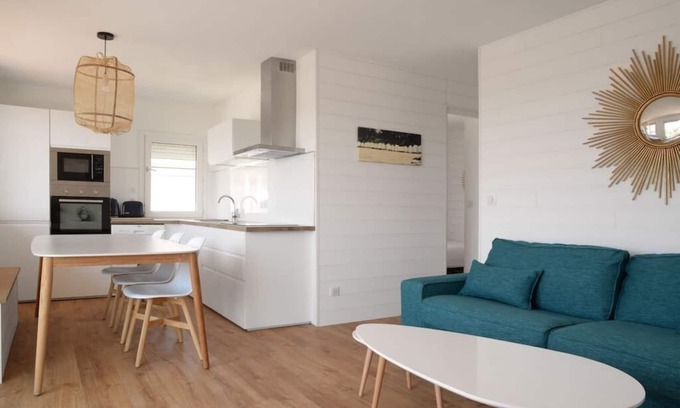 Gruissan Plage Chalet De Esquí | Gran chalet con jacuzzi 1ª línea de mar, en la playa vista al mar 10 p