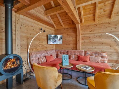 Monetier-les-Bains Chalet De Esquí | Chalet Authentique Près du Village, 5 Chambres, Balnéo - FR-1-808-2
